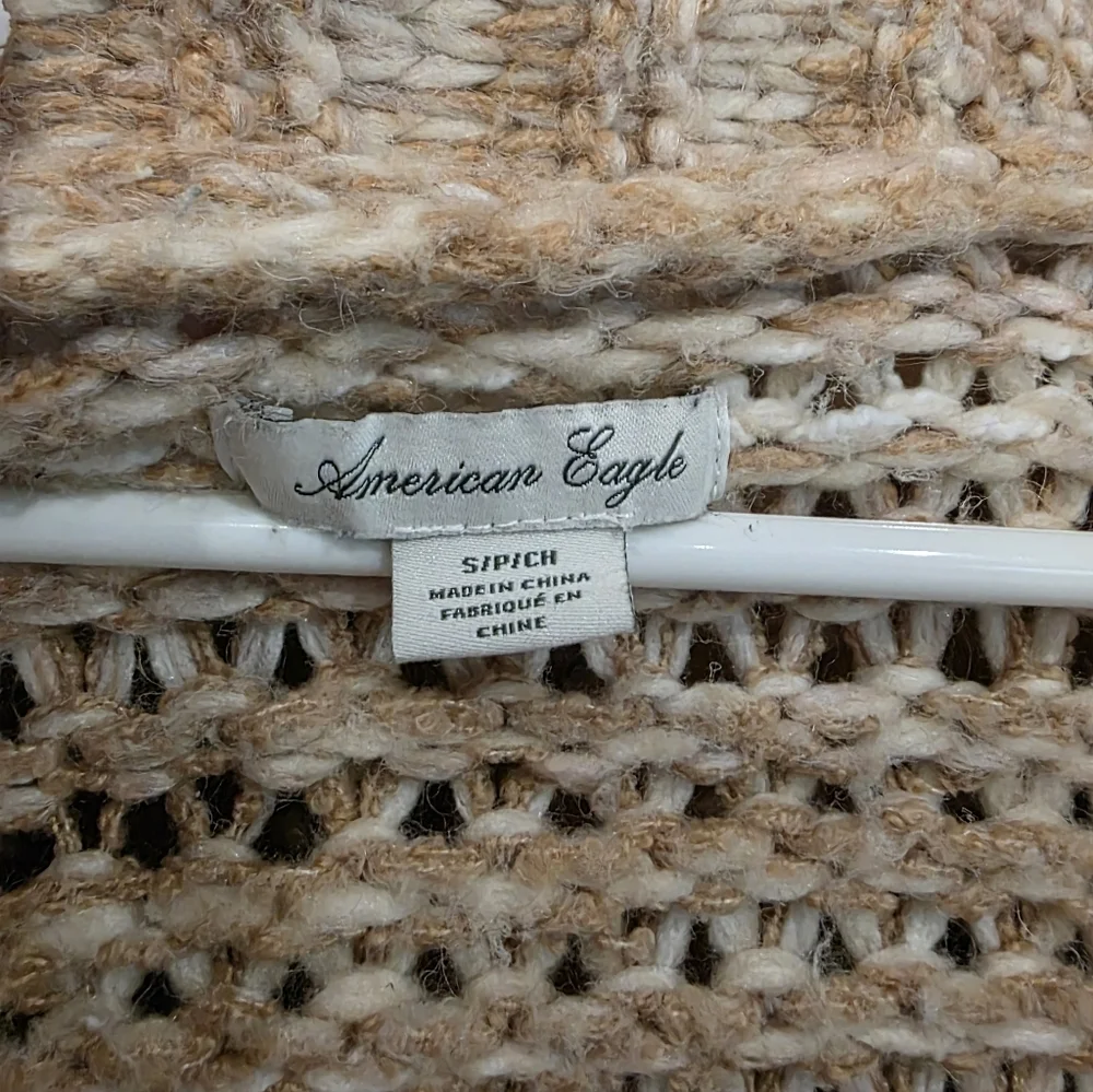 American Eagle Chunky Oversized Knit Cardigan Size Small - Picture 2 of 4